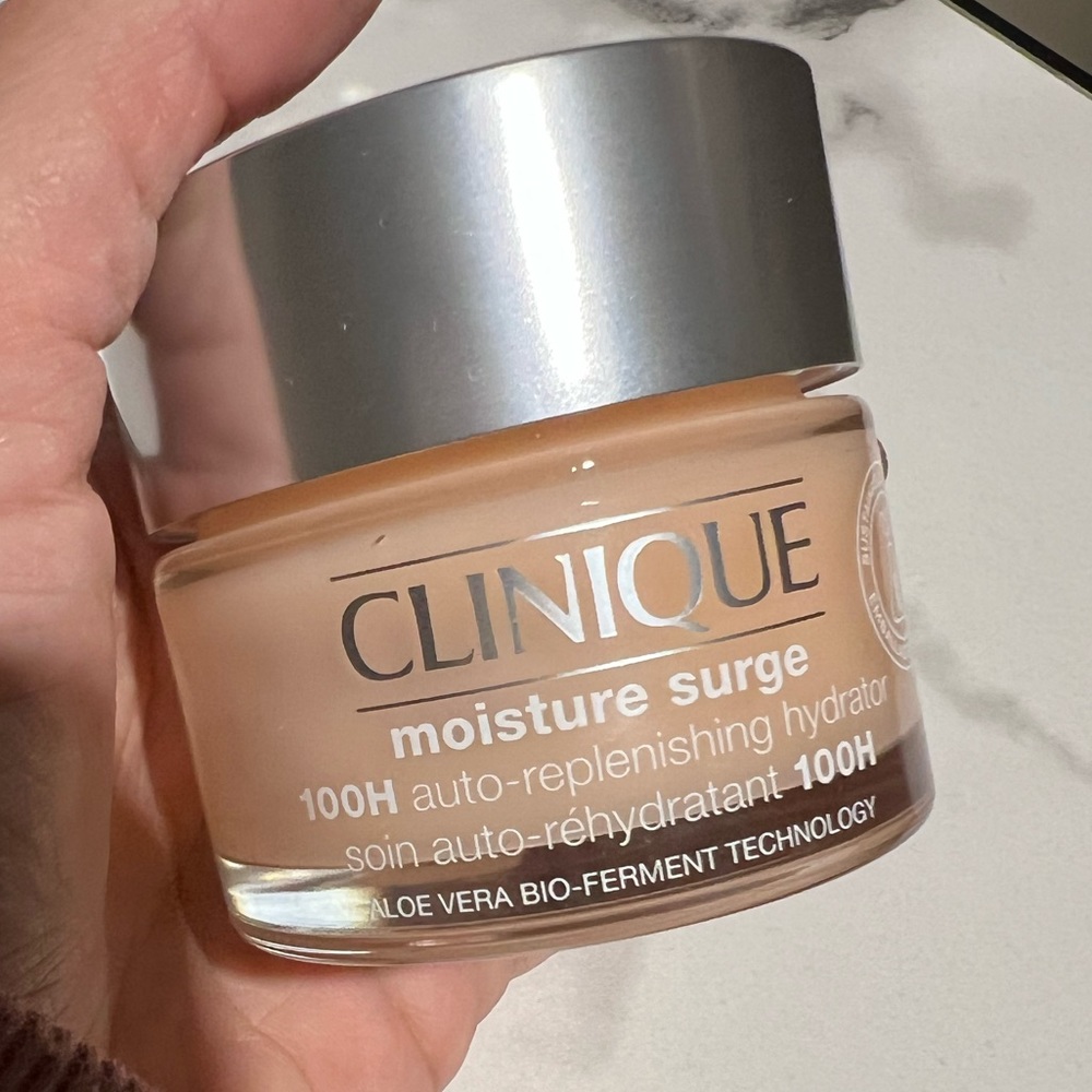 NEW CLINIQUE MOISTURE SURGE 2 PIECE SET